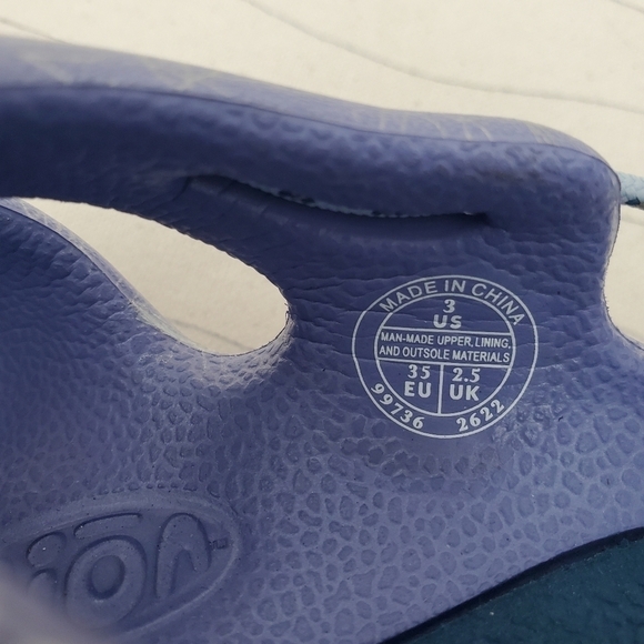 Mion by Keen Youth Purple Flowers Sandals Shoes Waterproof Hiking Swim Size 3 - Picture 10 of 10